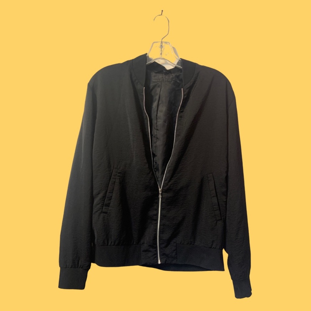 Thin Matte Black Bomber Jacket!!! - image 6